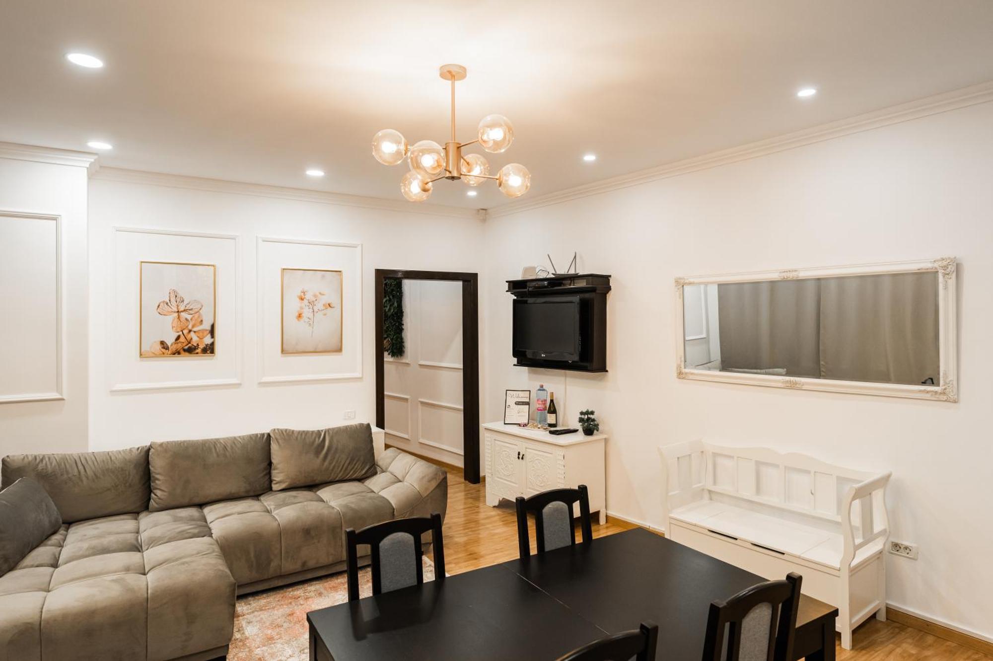 Appartement Apollonia Estate Old Town Big And Luxurious à Braşov Extérieur photo