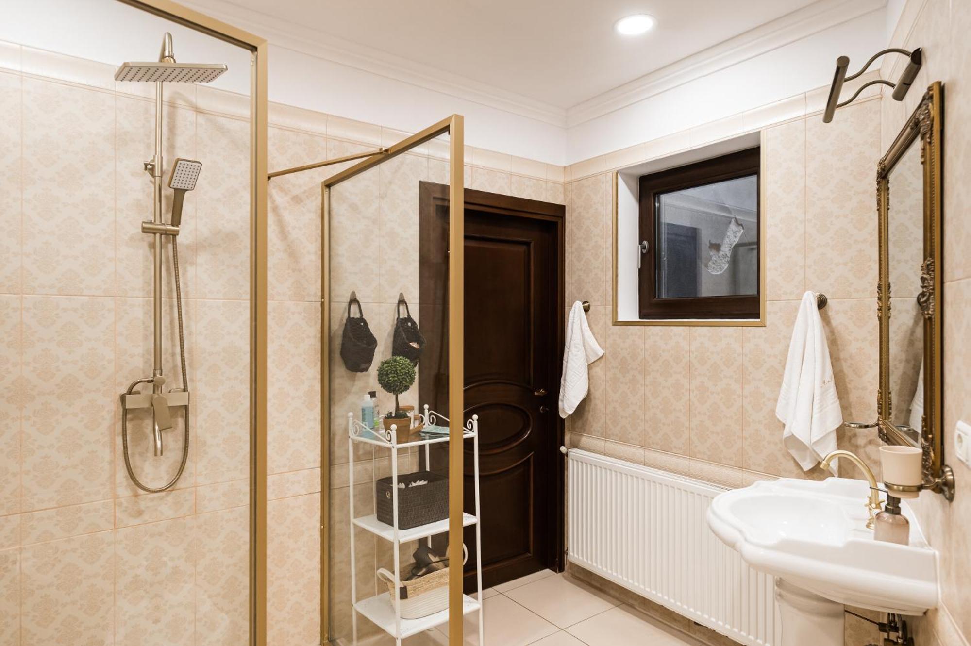 Appartement Apollonia Estate Old Town Big And Luxurious à Braşov Extérieur photo