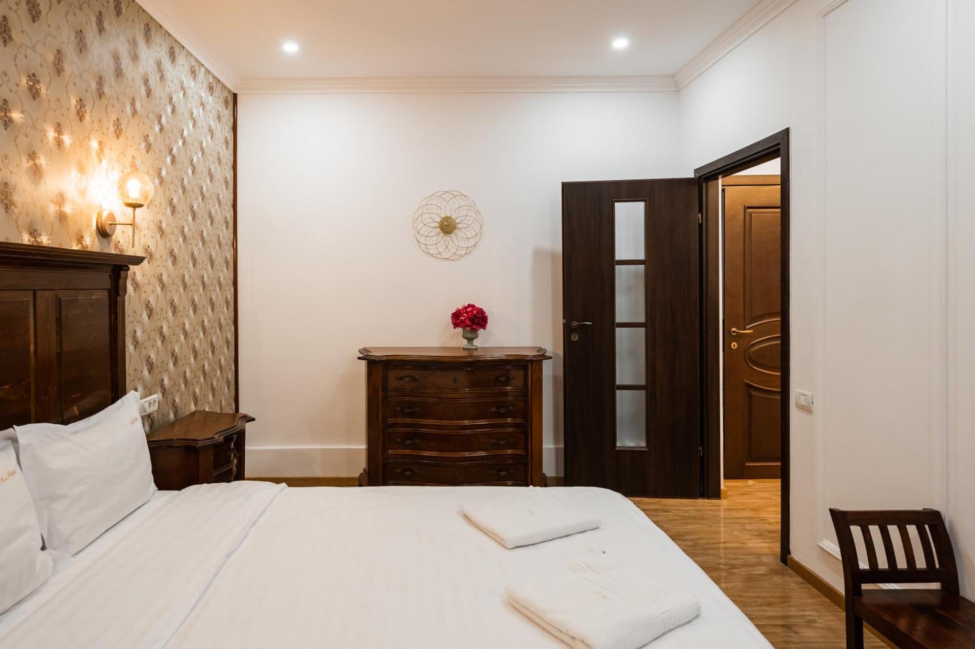 Appartement Apollonia Estate Old Town Big And Luxurious à Braşov Extérieur photo