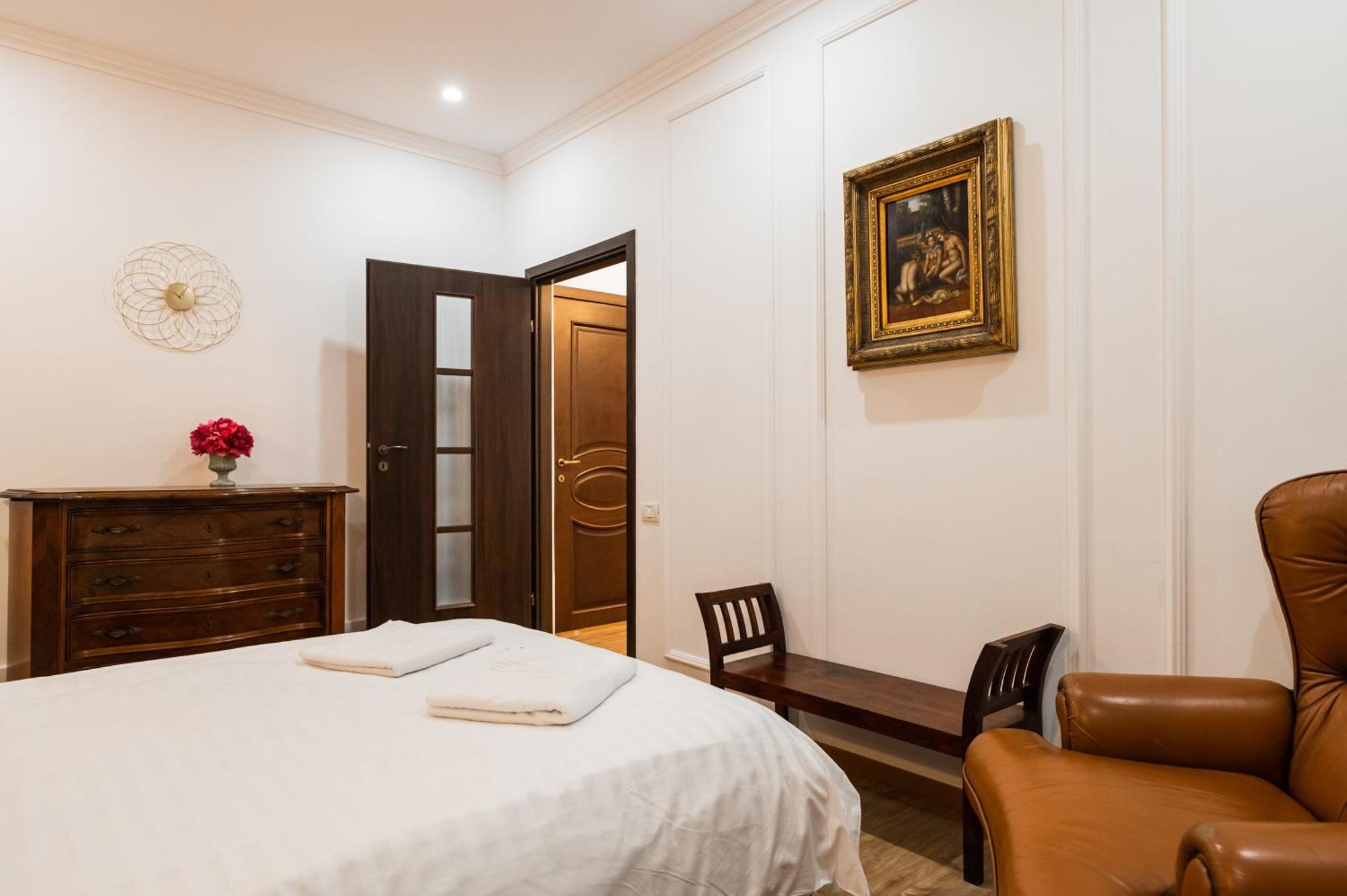Appartement Apollonia Estate Old Town Big And Luxurious à Braşov Extérieur photo